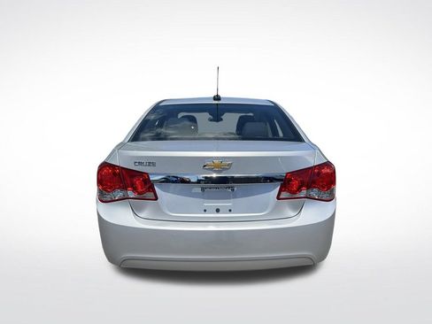 Used 2015 Chevrolet Cruze LS FWD image 42