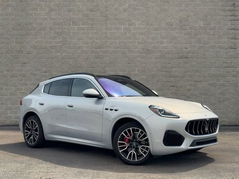 Used 2024 Maserati Grecale GT image 2