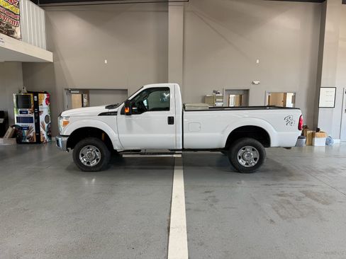 Used 2014 Ford F250 XL w/ Power Equipment Group AWD/4WD image 1