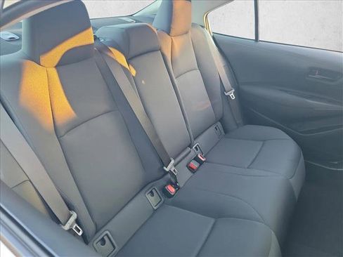 Used 2025 Toyota Corolla LE image 16