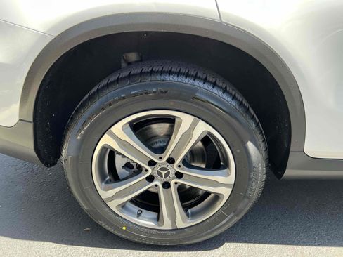 Used 2020 Mercedes-Benz GLC 300 4MATIC image 44