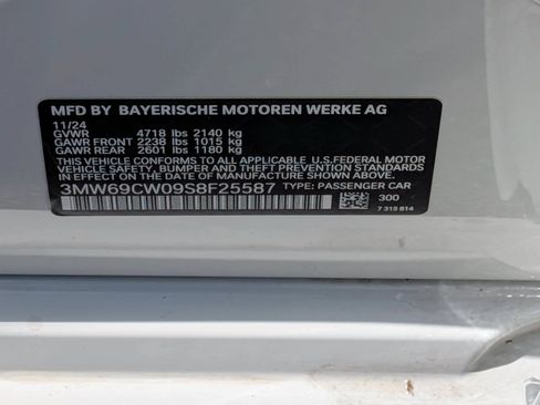Used 2025 BMW 330i Sedan w/ Premium Package RWD image 42
