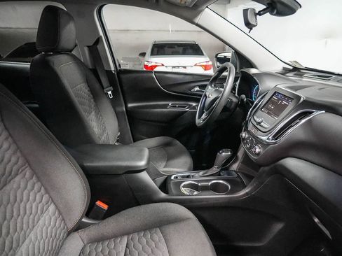 Used 2021 Chevrolet Equinox LT w/ LPO, Blackout Package FWD image 16