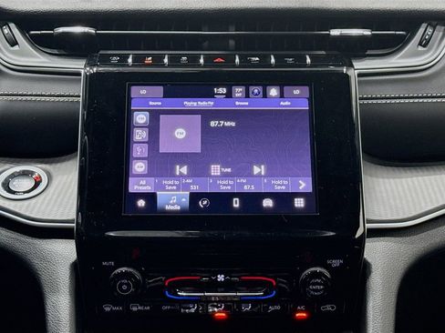 New 2025 Jeep Grand Cherokee L Laredo image 25