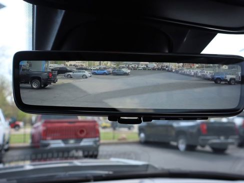 Used 2024 RAM 1500 Limited AWD/4WD image 19