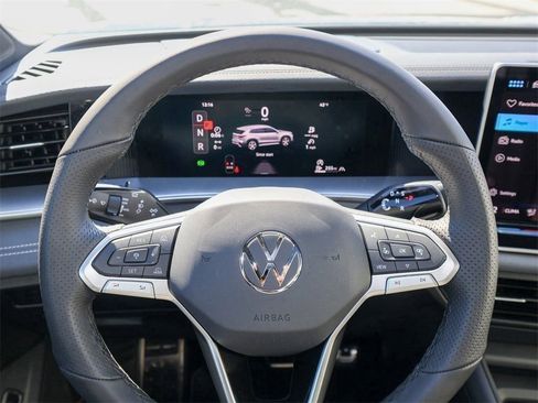 New 2026 Volkswagen Tiguan SE R-Line AWD/4WD image 21