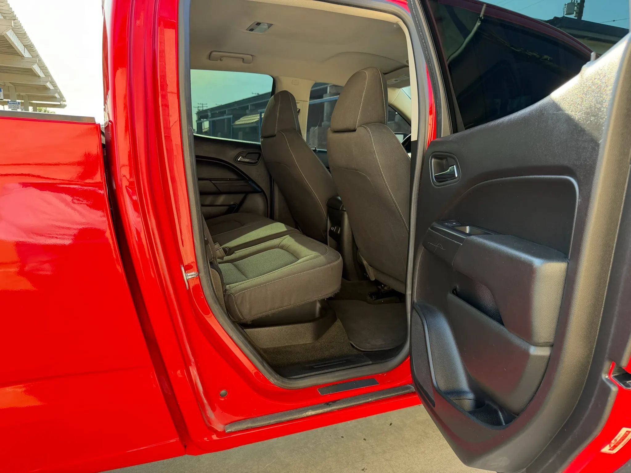 Used 2017 Chevrolet Colorado LT RWD image 5
