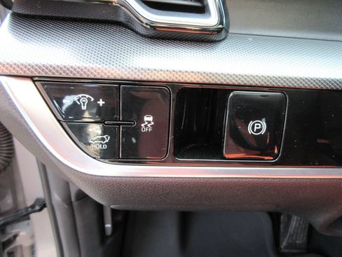 Used 2024 Kia Sportage SX FWD image 24