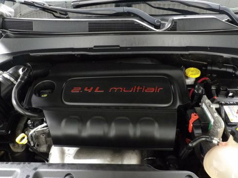 Used 2018 Jeep Compass Limited w/ Navigation Group FWD image 24