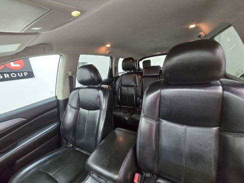 Used 2020 Nissan Pathfinder SL FWD image 11