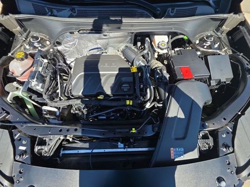 Used 2025 Chevrolet Trax RS w/ Sunroof Package image 28