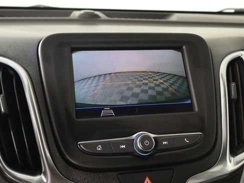 Used 2021 Chevrolet Equinox LS w/ LS Convenience Package FWD image 5
