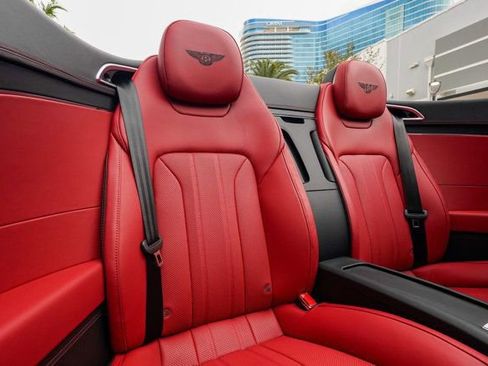 Used 2024 Bentley Continental GT V8 image 93