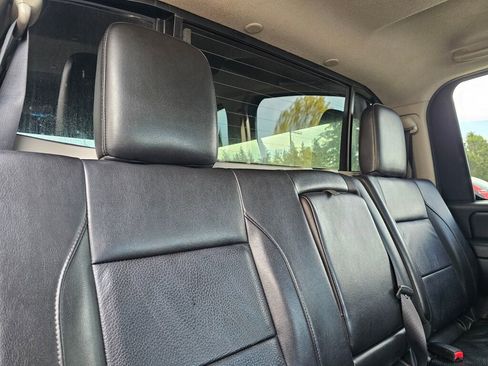Used 2012 Nissan Titan SL image 13