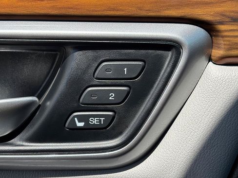 Certified 2022 Honda CR-V Touring image 17