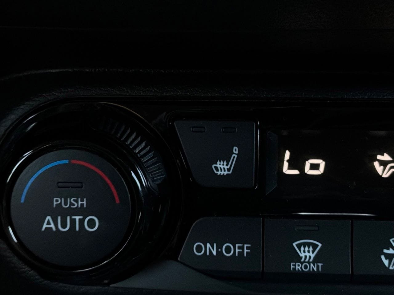 Used 2026 Nissan Kicks SV w/ Cold Weather Package AWD/4WD image 30