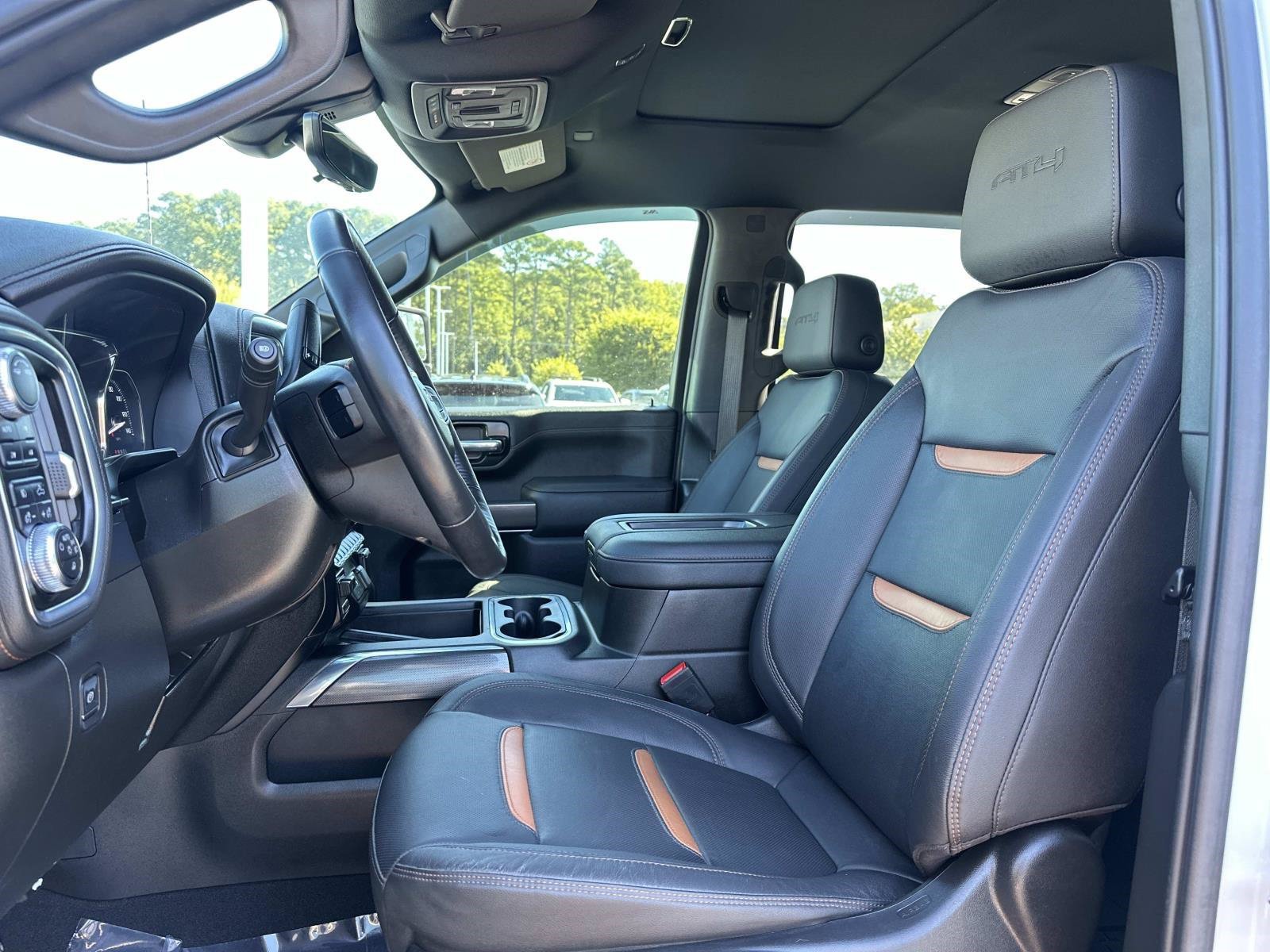 Used 2022 GMC Sierra 2500 AT4 w/ AT4 Preferred Package AWD/4WD image 16