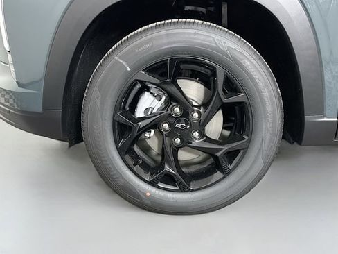 New 2026 Chevrolet Trax LT w/ Driver Confidence Package FWD image 30