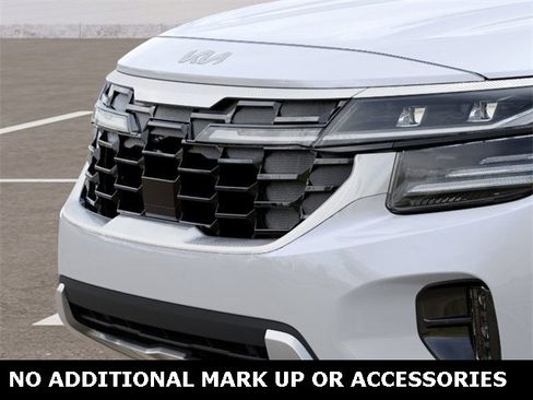 New 2026 Kia Seltos SX image 12