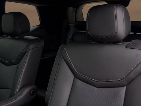 New 2025 Cadillac XT6 Sport w/ Technology Package image 21