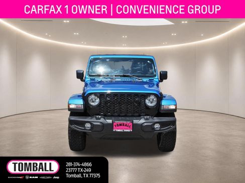 Used 2022 Jeep Gladiator Sport AWD/4WD image 2