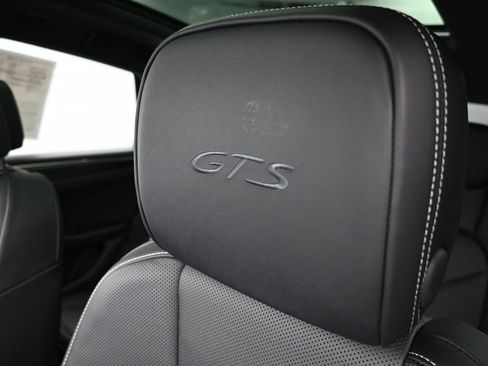 Certified 2025 Porsche Macan GTS AWD/4WD image 11