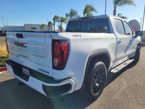 Used 2022 GMC Sierra 1500 Elevation w/ Elevation Premium Package AWD/4WD image 4