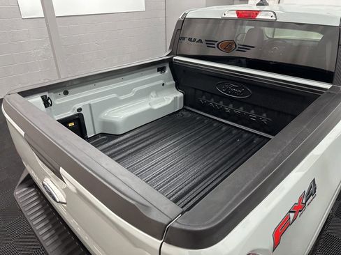 Used 2024 Ford Maverick XLT w/ XLT Luxury Package image 12