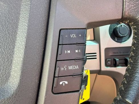 Used 2013 Ford F150 Lariat w/ Lariat Chrome Pkg AWD/4WD image 21