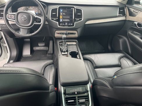 Used 2022 Volvo XC90 T6 Inscription w/ Lounge Package image 18