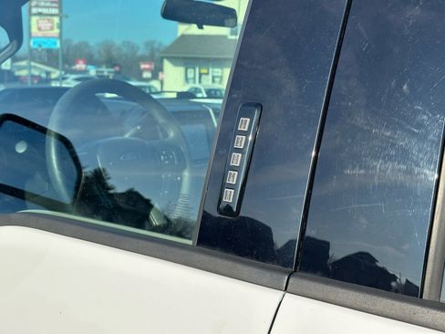 Used 2018 Ford F250 XLT w/ XLT Value Package image 24