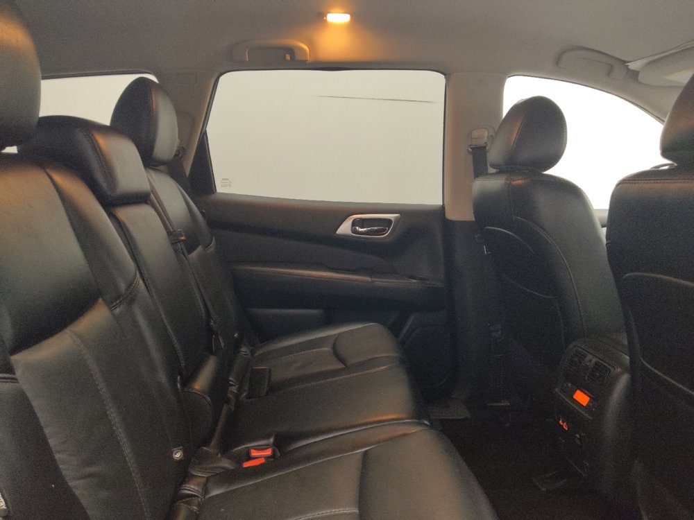 Used 2020 Nissan Pathfinder SL AWD/4WD image 19