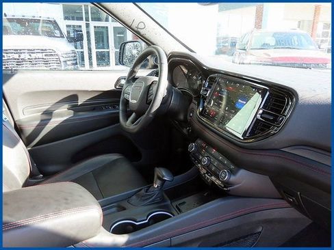 Used 2025 Dodge Durango GT AWD/4WD image 14