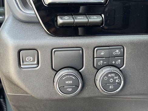 New 2026 Chevrolet Silverado 1500 High Country image 18