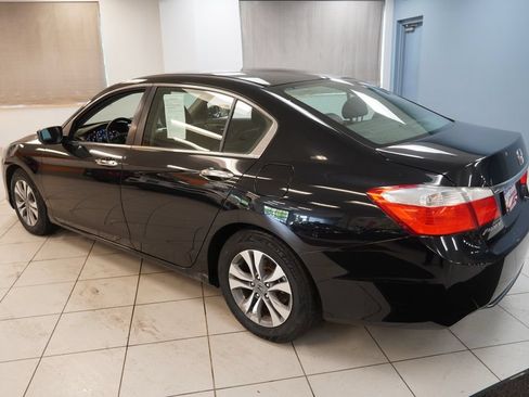 Used 2015 Honda Accord LX image 9