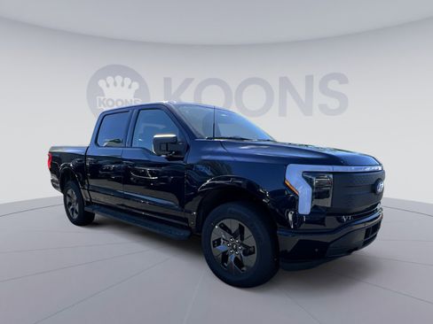 New 2025 Ford F150 Lightning Flash image 10