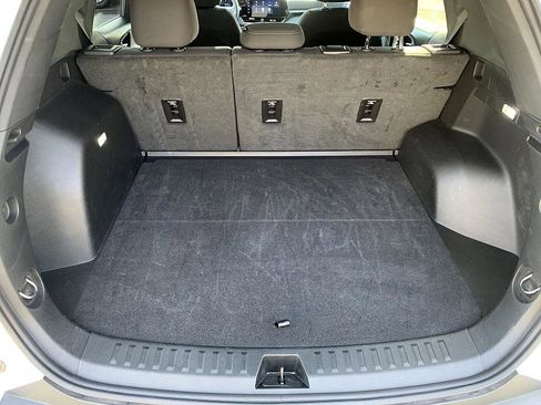 Used 2025 Chevrolet Equinox LT image 23