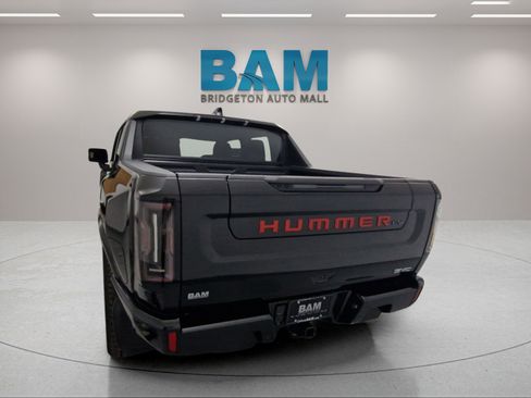 New 2025 GMC Hummer EV 3X w/ LPO, Sport Package AWD/4WD image 8