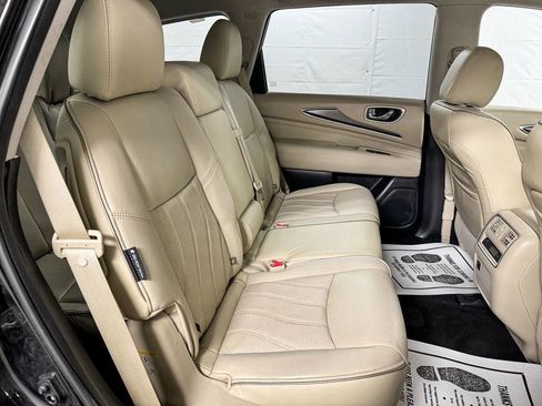 Used 2019 INFINITI QX60 Luxe w/ Essential Package image 10