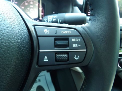Used 2025 Honda Accord EX-L image 19