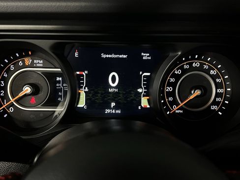 Used 2024 Jeep Gladiator Rubicon image 15