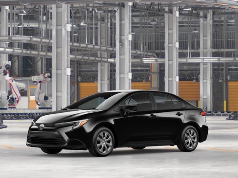 New 2026 Toyota Corolla LE FWD image 2