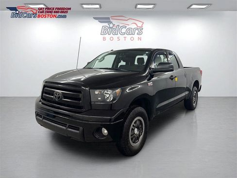 Used 2010 Toyota Tundra 4x4 Double Cab image 1