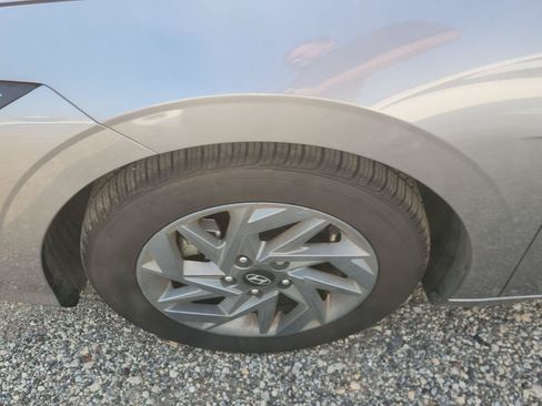 Used 2024 Hyundai Elantra SEL FWD image 7