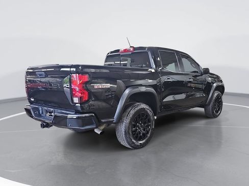 Used 2023 Chevrolet Colorado Trail Boss w/ Technology Package AWD/4WD image 3