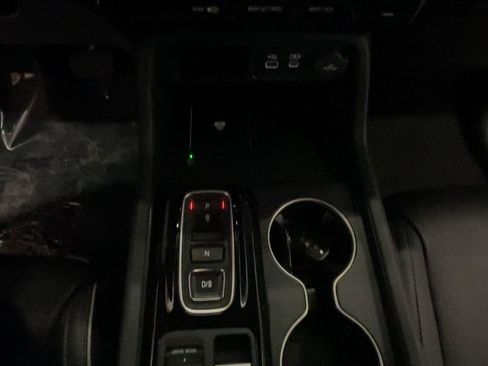 Used 2024 Honda Pilot Elite image 35