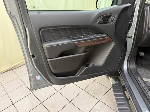 Used 2022 GMC Canyon Denali AWD/4WD image 30