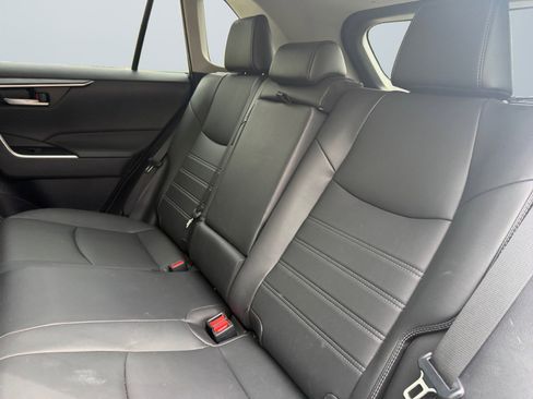 Used 2023 Toyota RAV4 XLE Premium AWD/4WD image 15