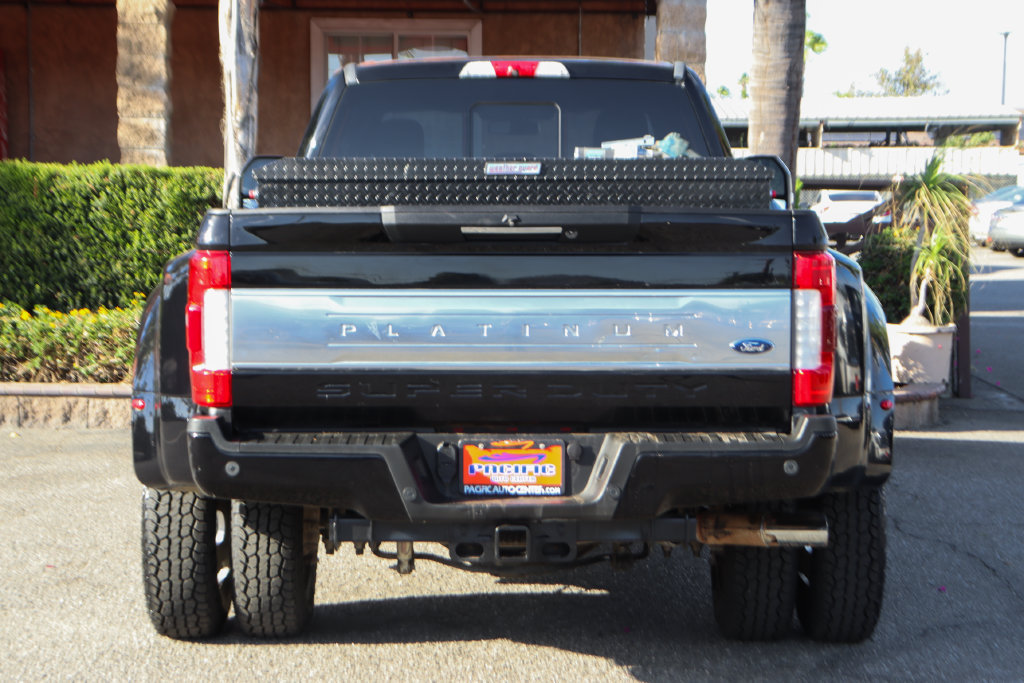Used 2017 Ford F350 Platinum w/ Platinum Ultimate Package AWD/4WD image 7