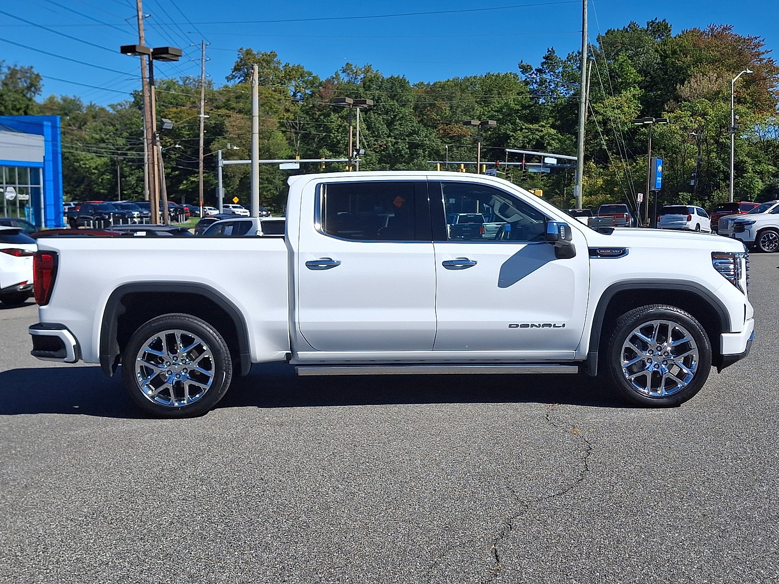 Certified 2023 GMC Sierra 1500 Denali w/ Denali Reserve Package AWD/4WD image 7